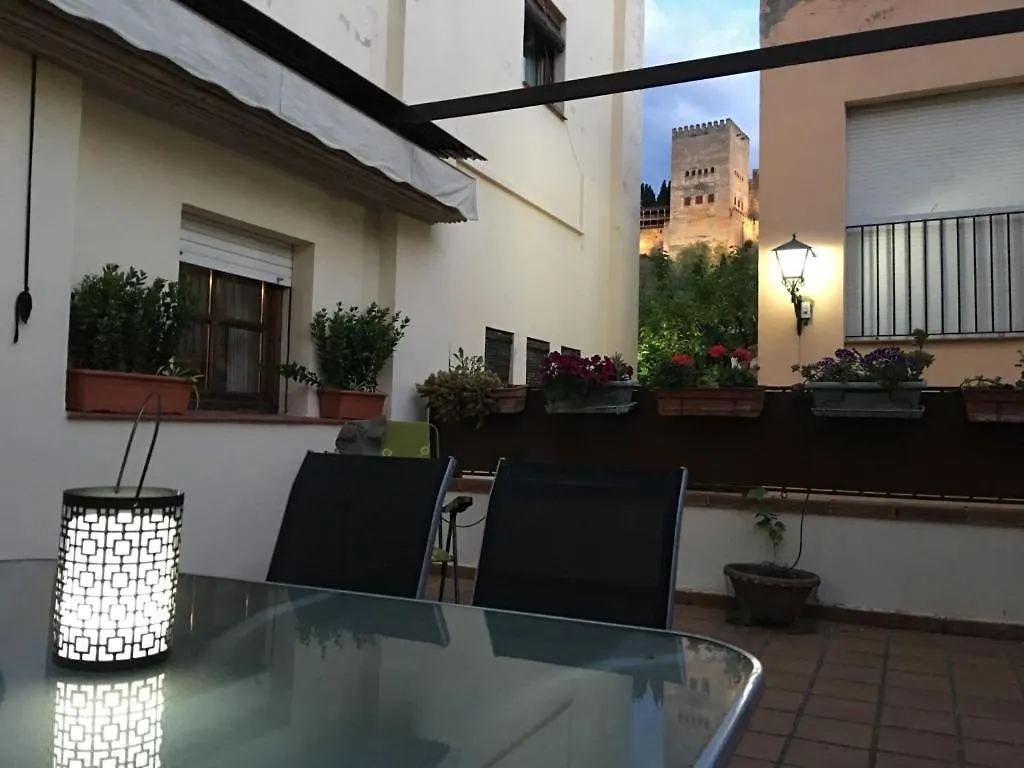 Un Vergel Al Pie De La Alhambra. Enjoy It Now!! Granada Apartment